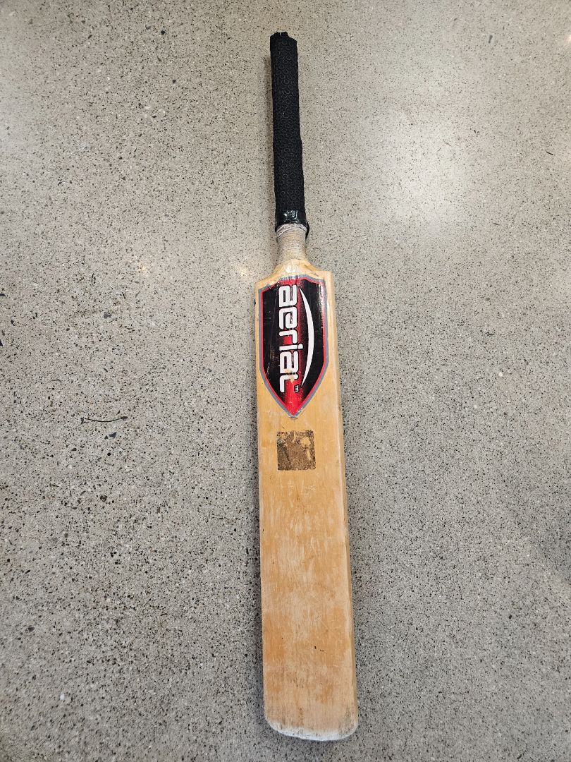 Natural Aeriplat Junior Cricket Bat, Junior