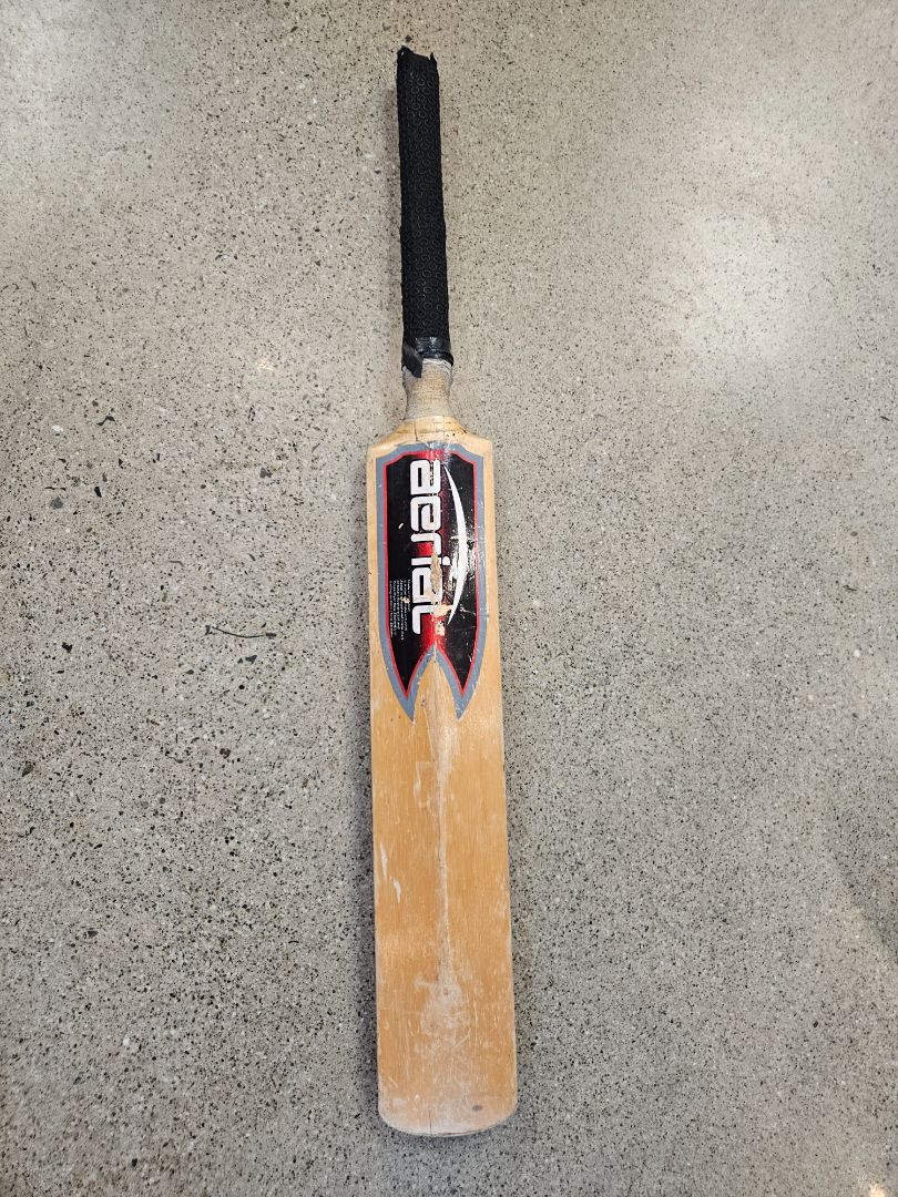 Natural Aeriplat Junior Cricket Bat, Junior