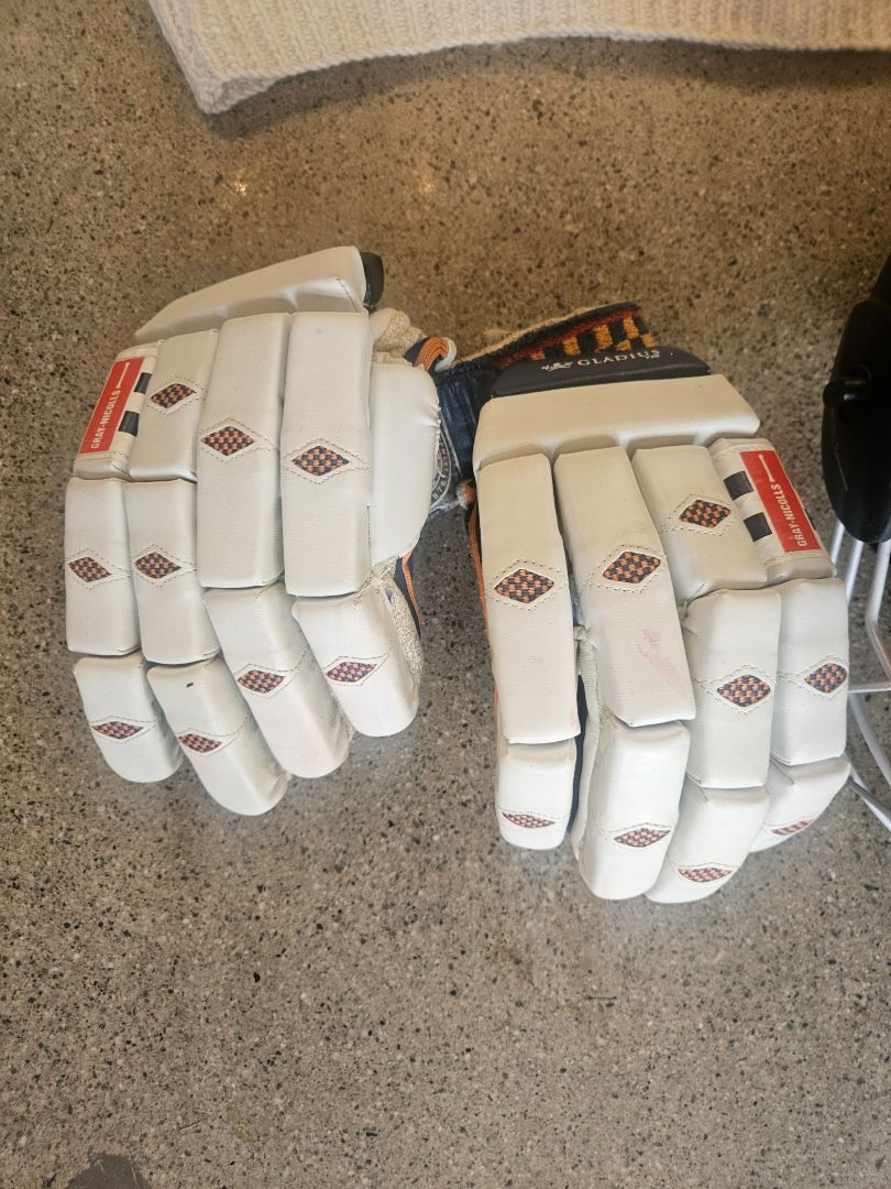 White Mixed Cricket Gear Set, XL