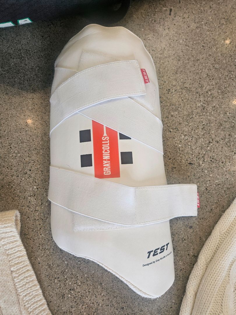 White Mixed Cricket Gear Set, XL