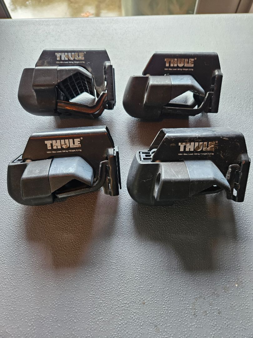 Black Thule 1054 Foot Pack