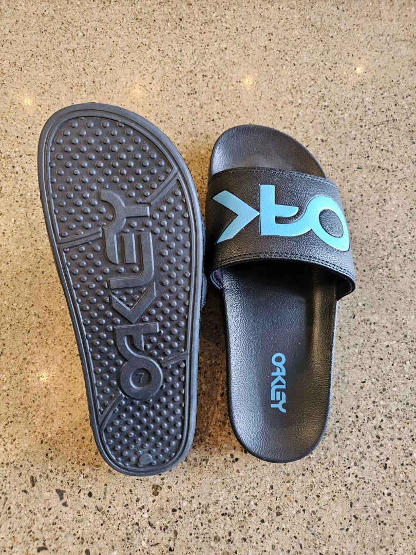 Black Oakley Slides, EU 40