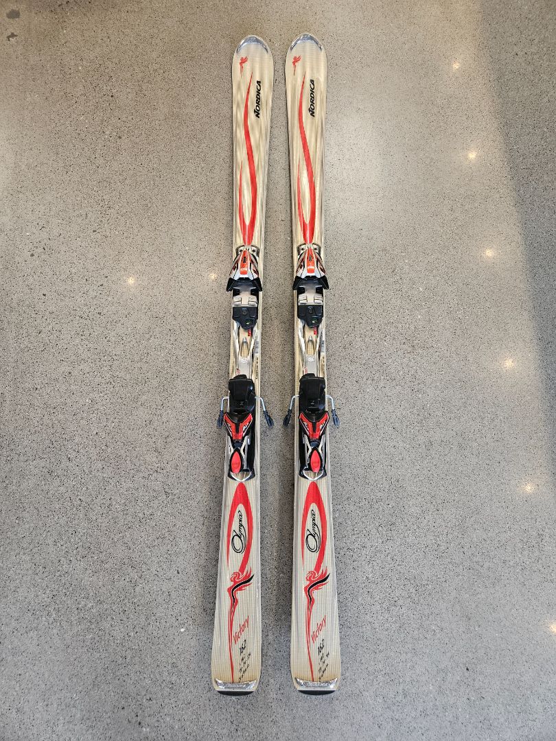 Cream Nordica Olympia Victory, 162 cm