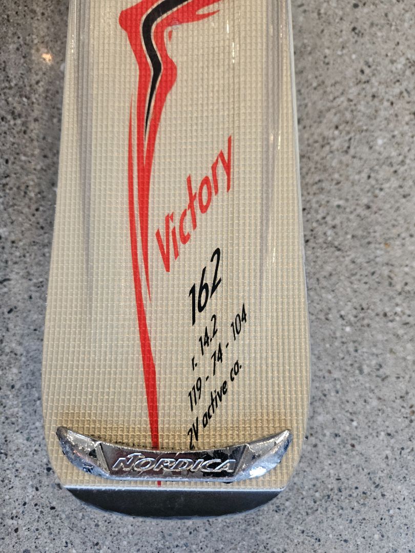 Cream Nordica Olympia Victory, 162 cm