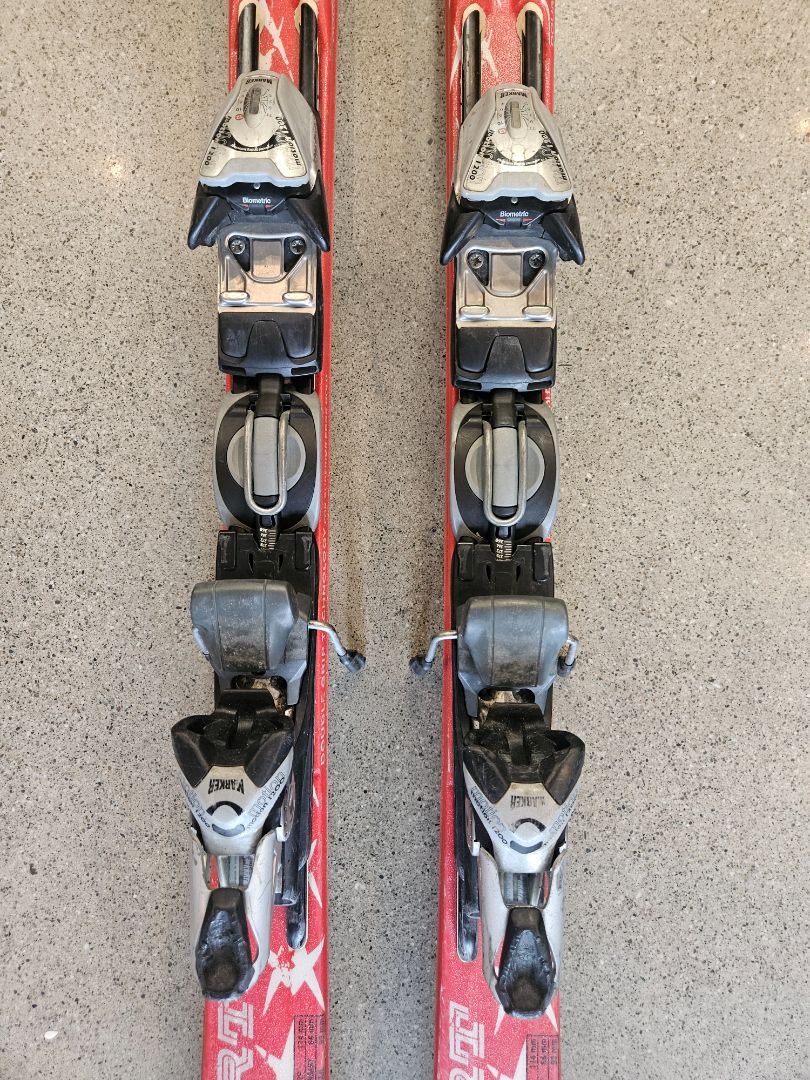 Red Völkl Supersport, 168 cm