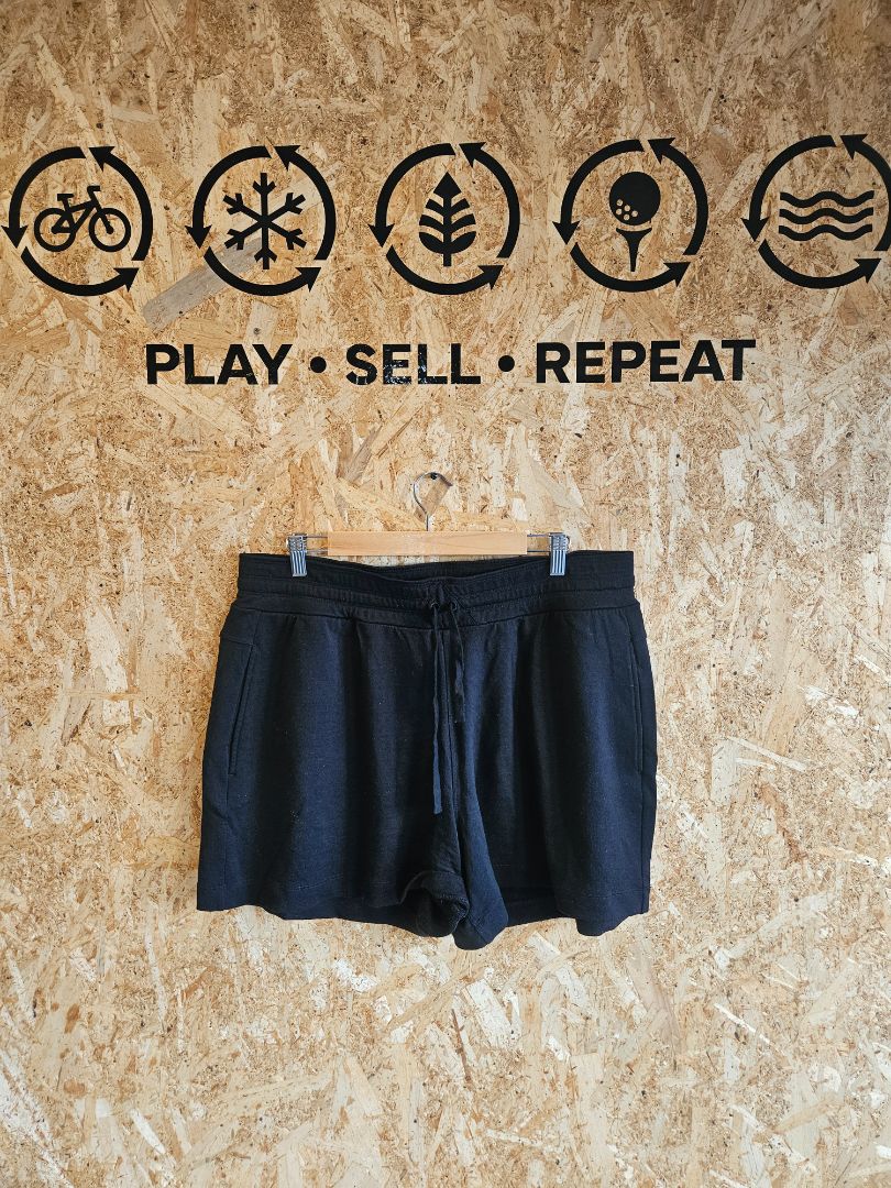 Black Icebreaker Crush Shorts, XL