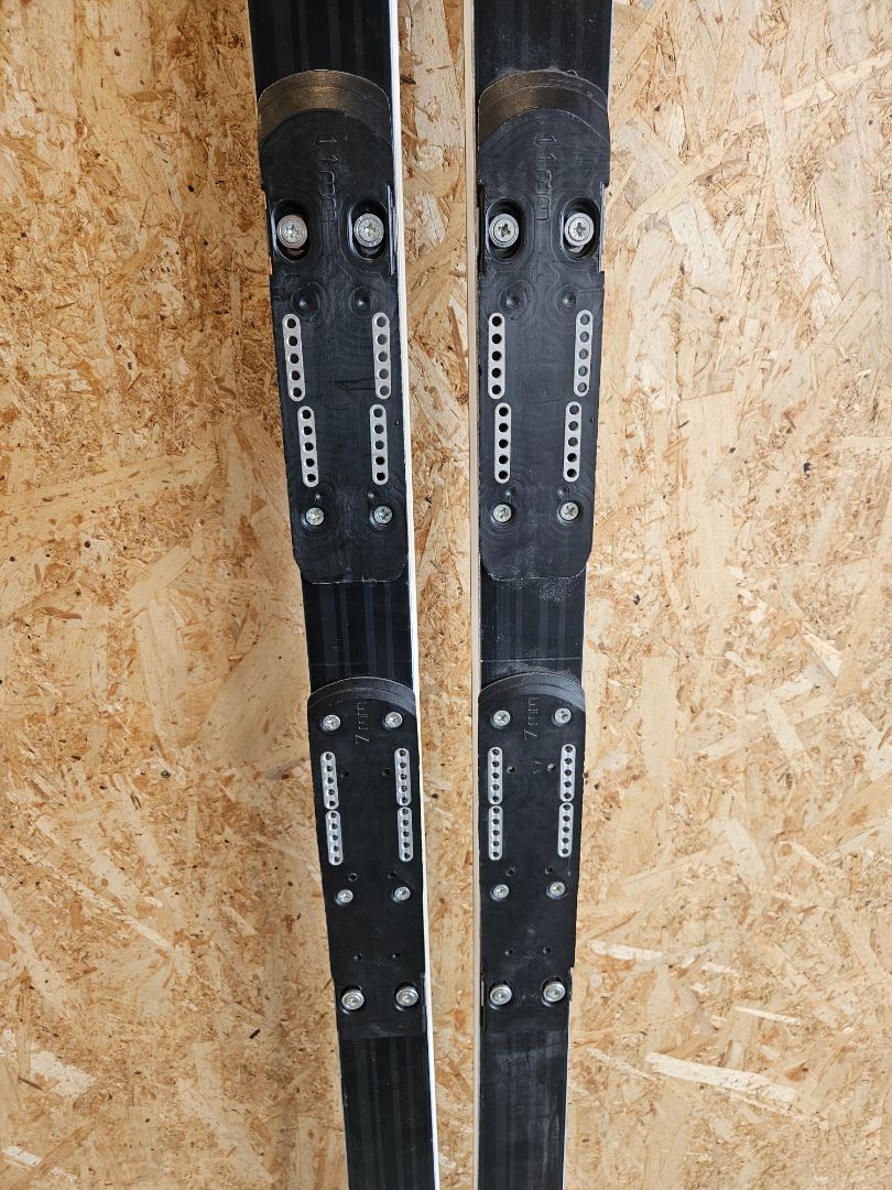 Black Dynastar Speed WC FIS SG, 205 cm