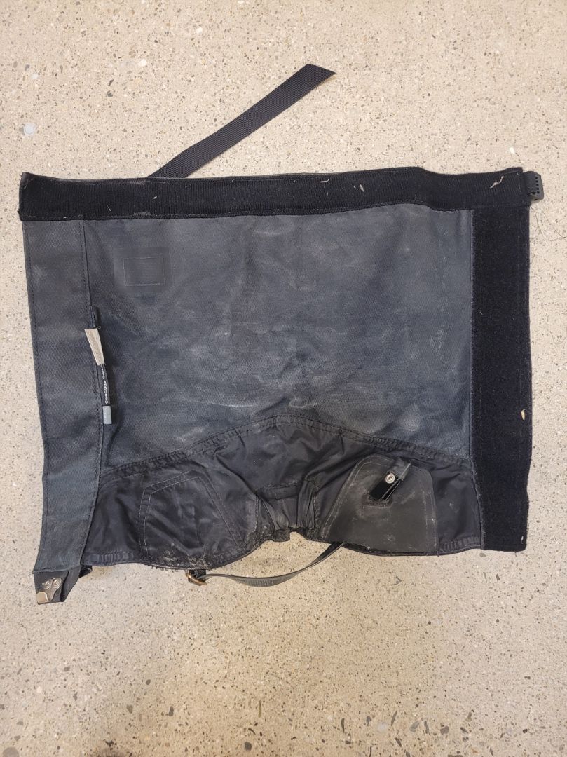 Black Macpac Cascade Gaiters, M