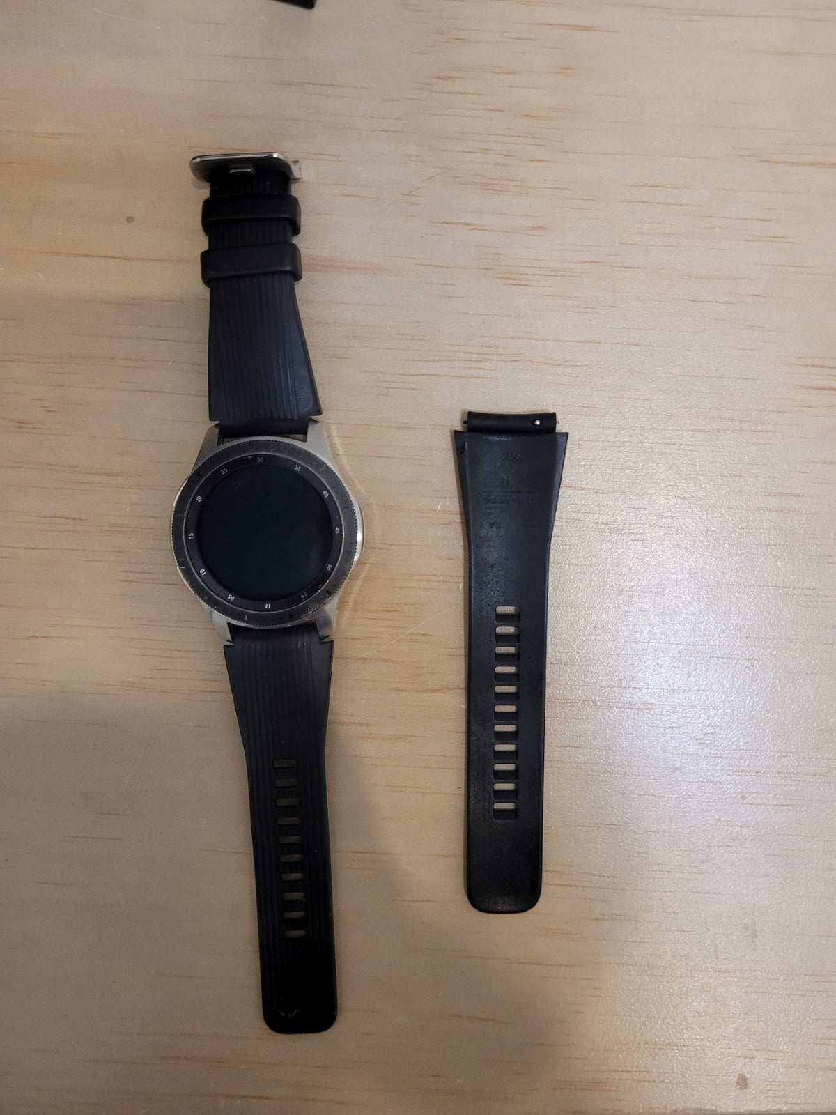 Silver Samsung Galaxy Watch 46mm Bluetooth (SM-R800), 46mm