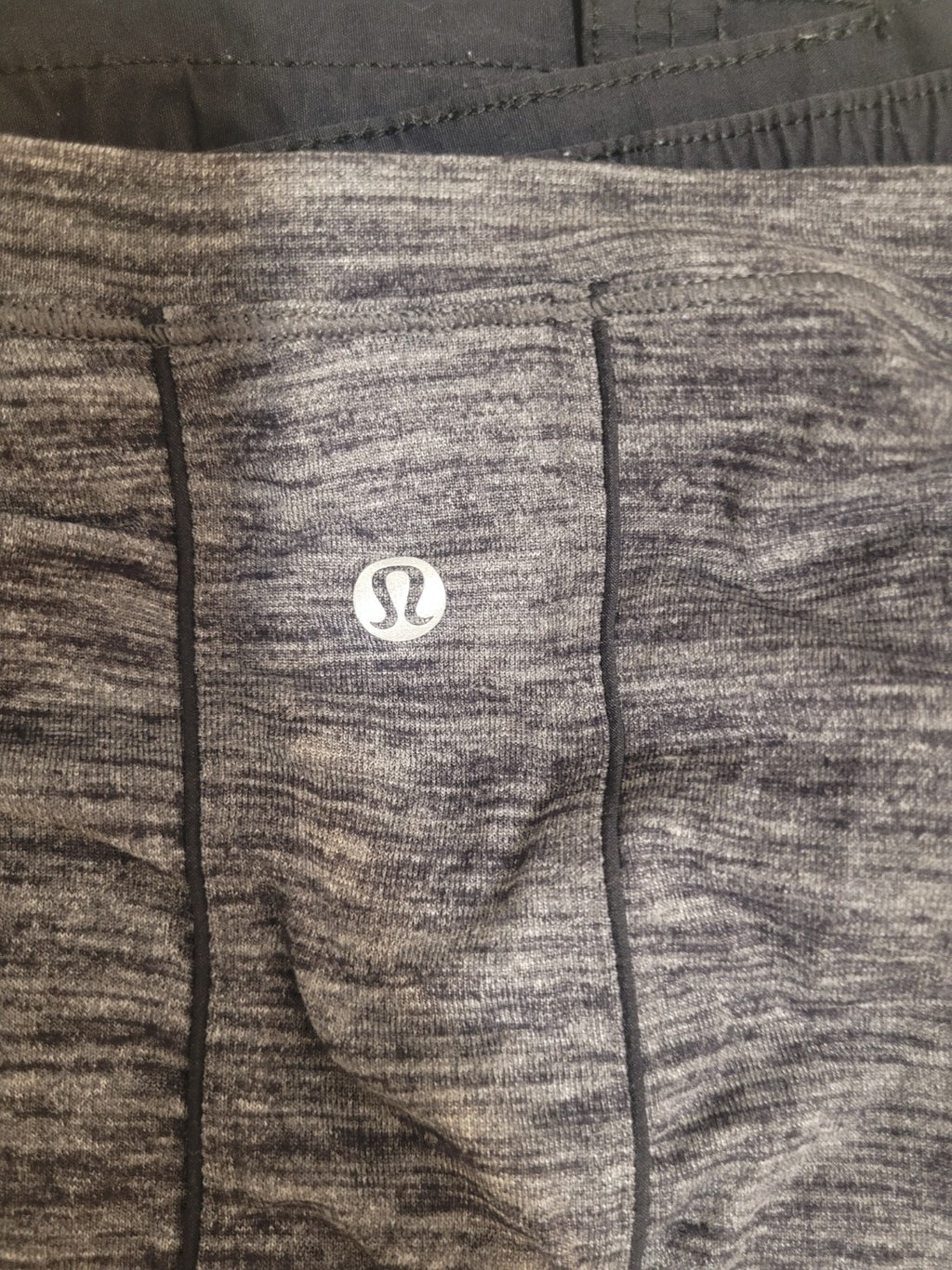 Grey Lululemon Short-Sleeve Crew-Neck T-Shirt, 14 (estimate)