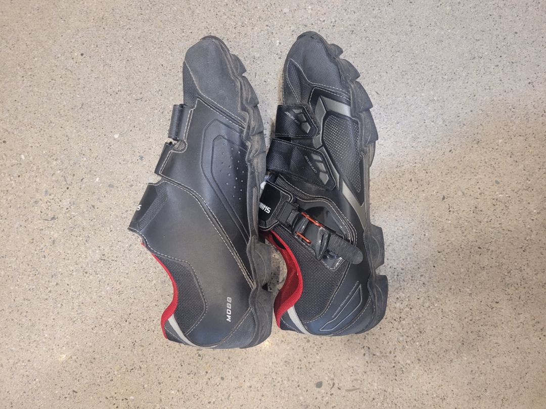 Black Shimano SH-M088, EU 45