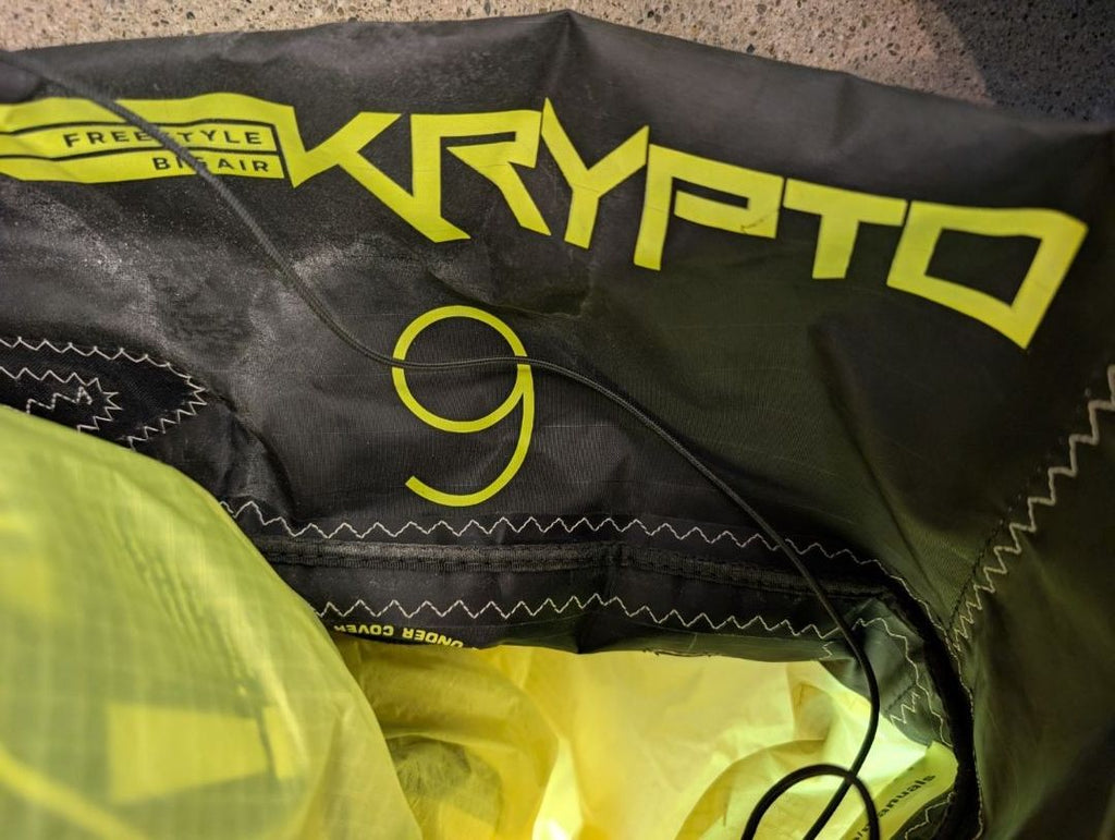 Black/Yellow Switch Kites Krypto 9m Kite + Bar, 9m