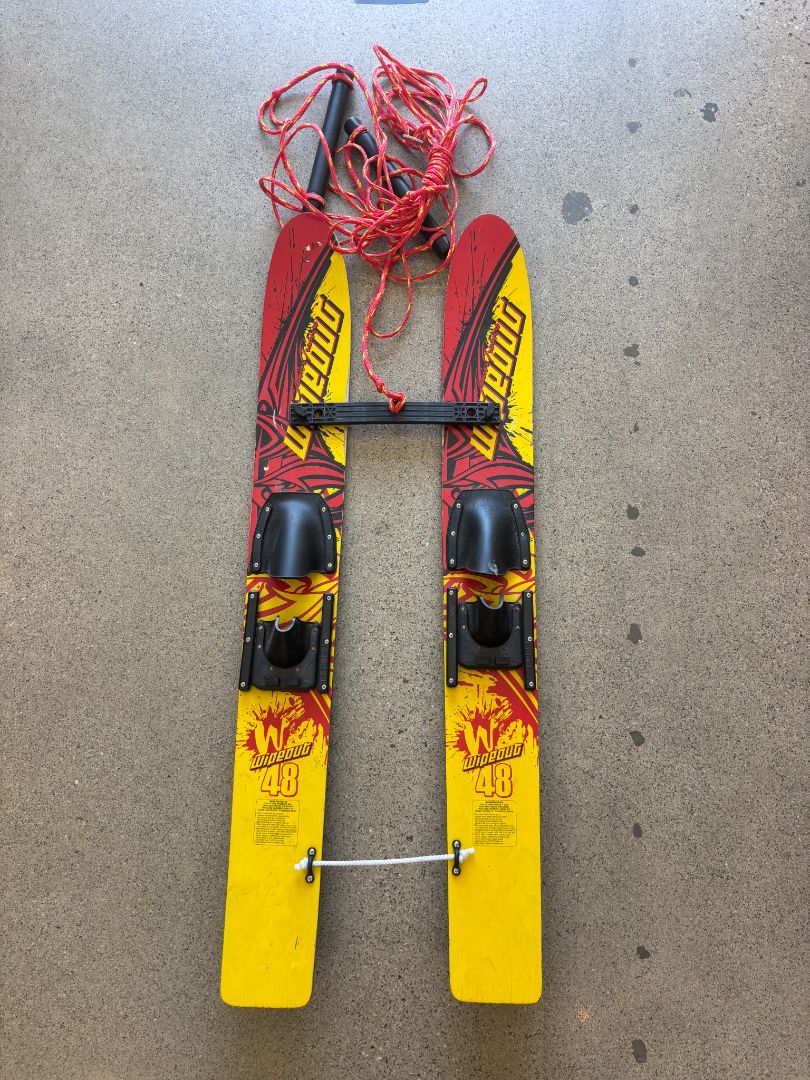 Red/Yellow Wipeout Wipeout 48 Junior Combo Water Skis, 48in