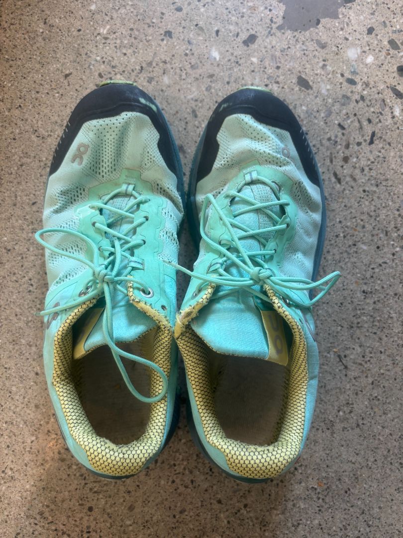 Mint Green On Running Cloudventure, US W9 / EU 40.5