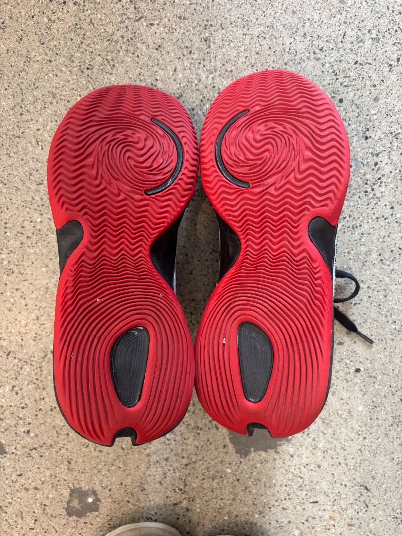 White/Black/Red Nike Renew Elevate 3, US 9.5 / EU 43