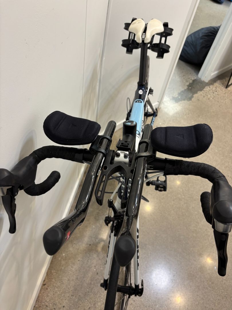 White/Blue Trek Madone 4.5 Women's Road Bike, 52 cm