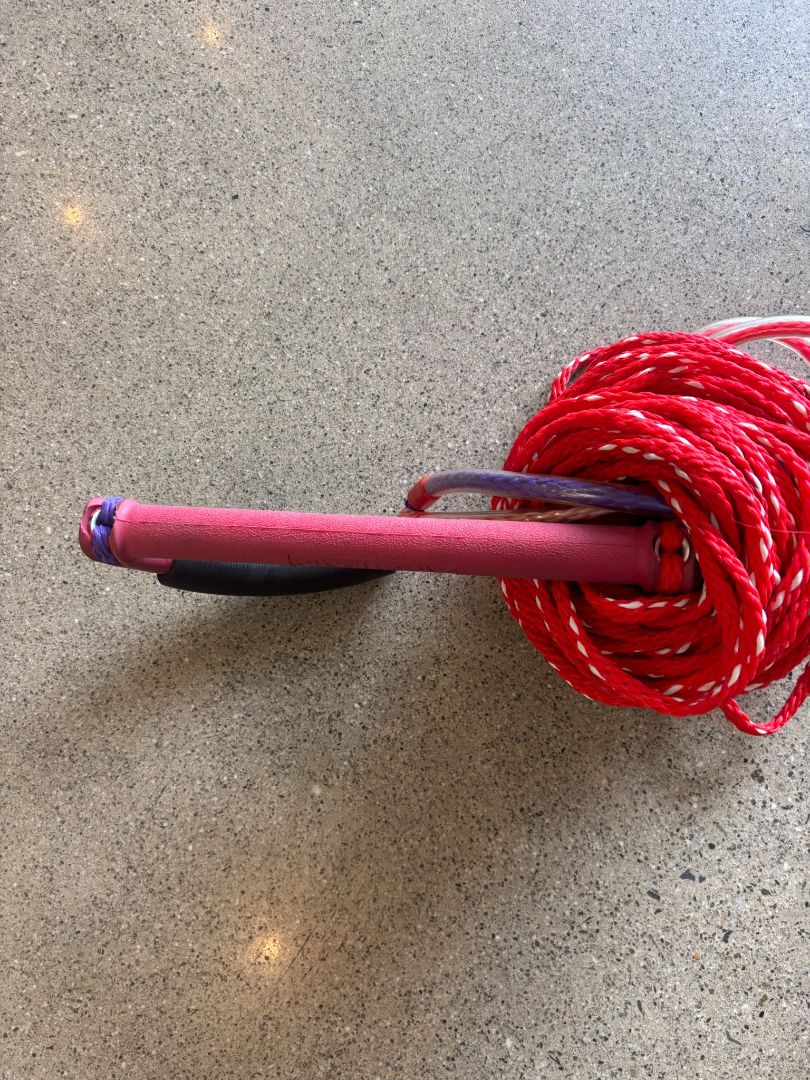 Red/White Accurate Water Ski Rope & Handle