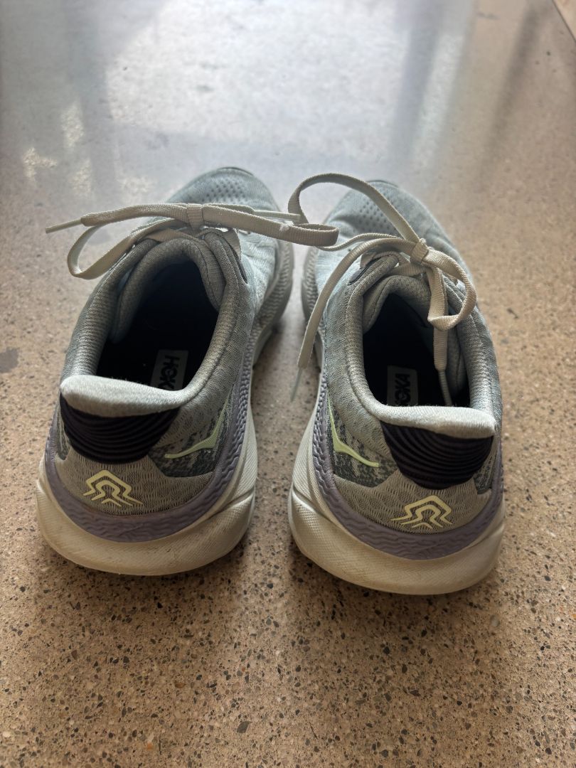 Blue Hoka Challenger ATR, US 8.5 / EU 40