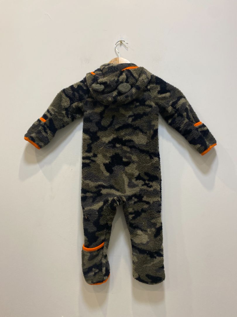 Green The North Face Fleece suit, 12-18 months
