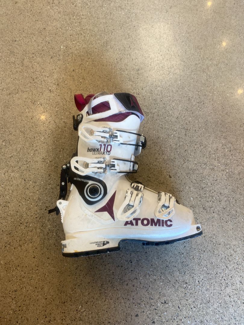White Atomic Hawx Ultra 110, 22/22.5