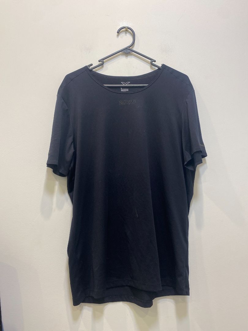 Black 2XU Training Tee, Men L