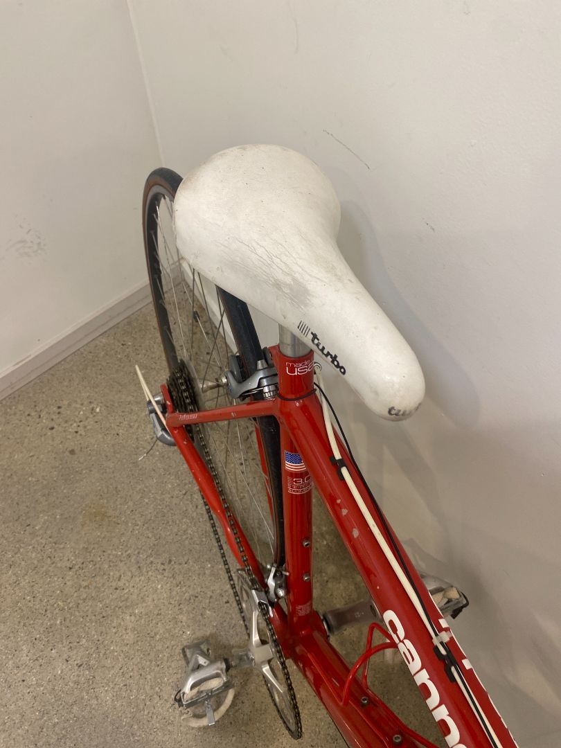 Red Cannondale Road Bike, S