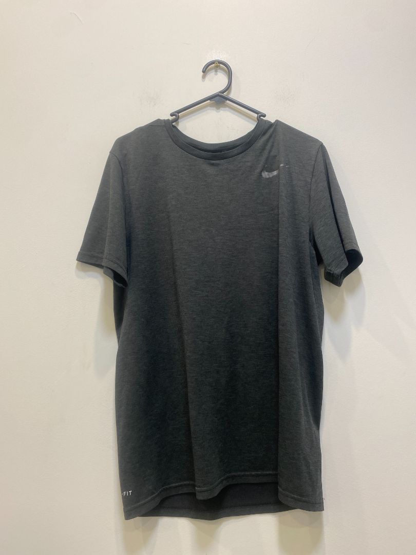 Grey Nike Dri-FIT Tee, M