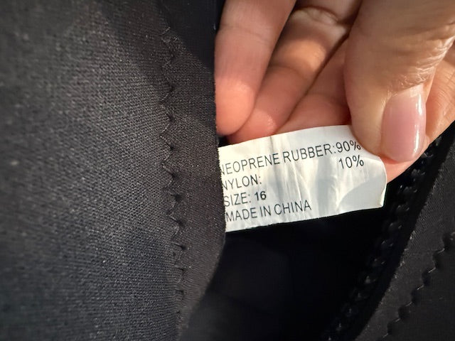 Black/Blue Bezel Full wetsuit, Juniors 16