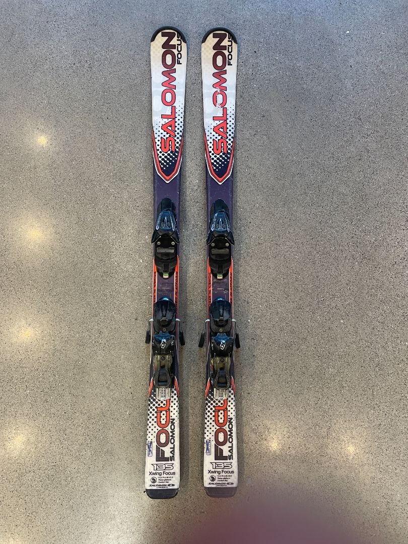 White Salomon Xwing Focus, 135 cm