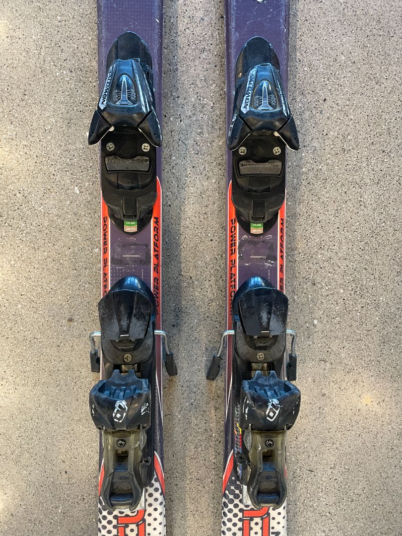 White Salomon Xwing Focus, 135 cm