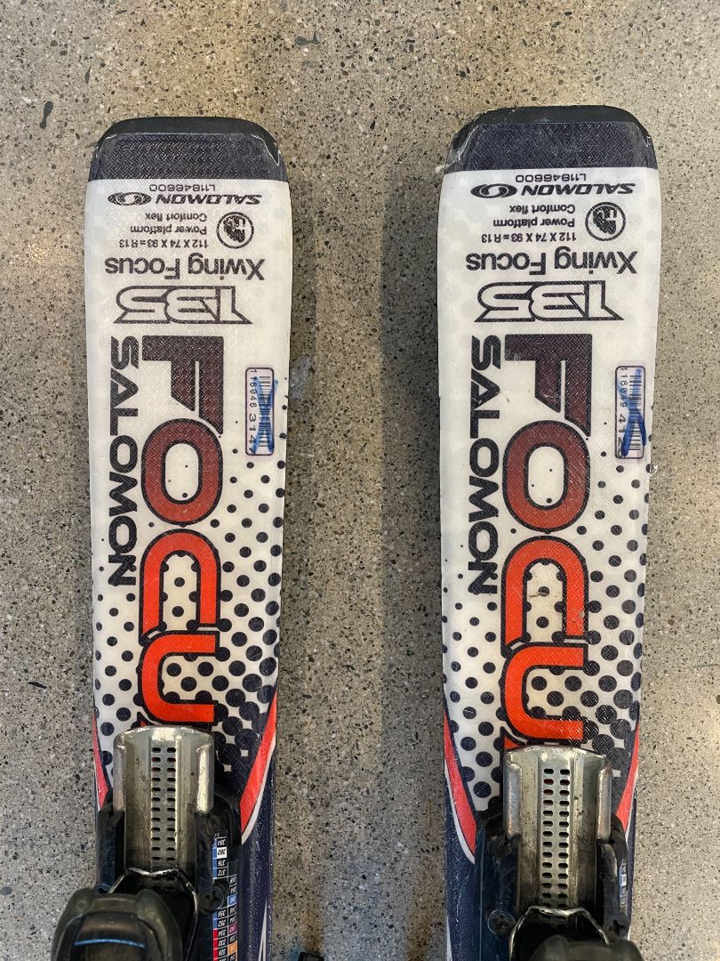 White Salomon Xwing Focus, 135 cm