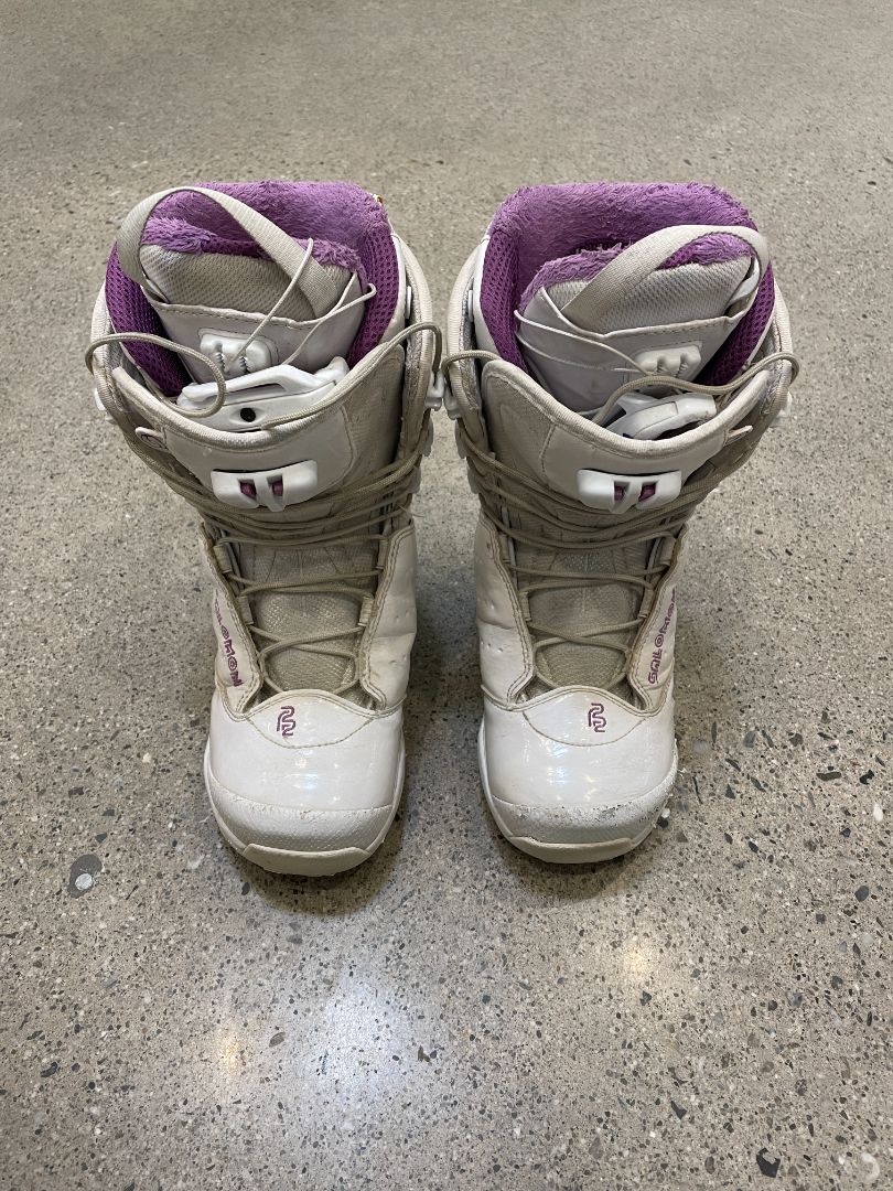 White Salomon F22, EU 38