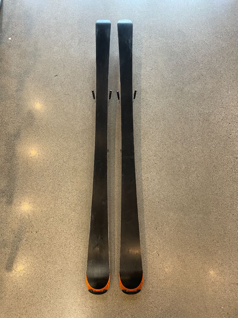 Orange Elan Morpheo 8, 168 cm