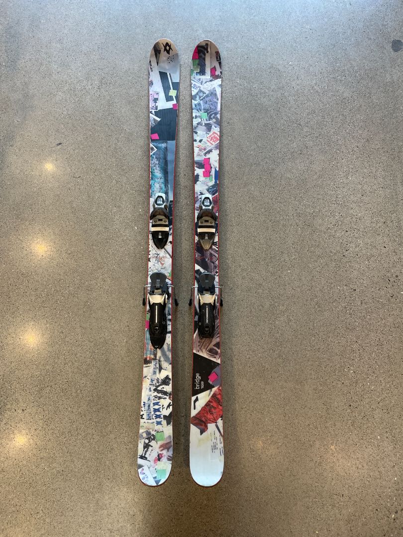 White Volkl Bridge 159, 159 cm