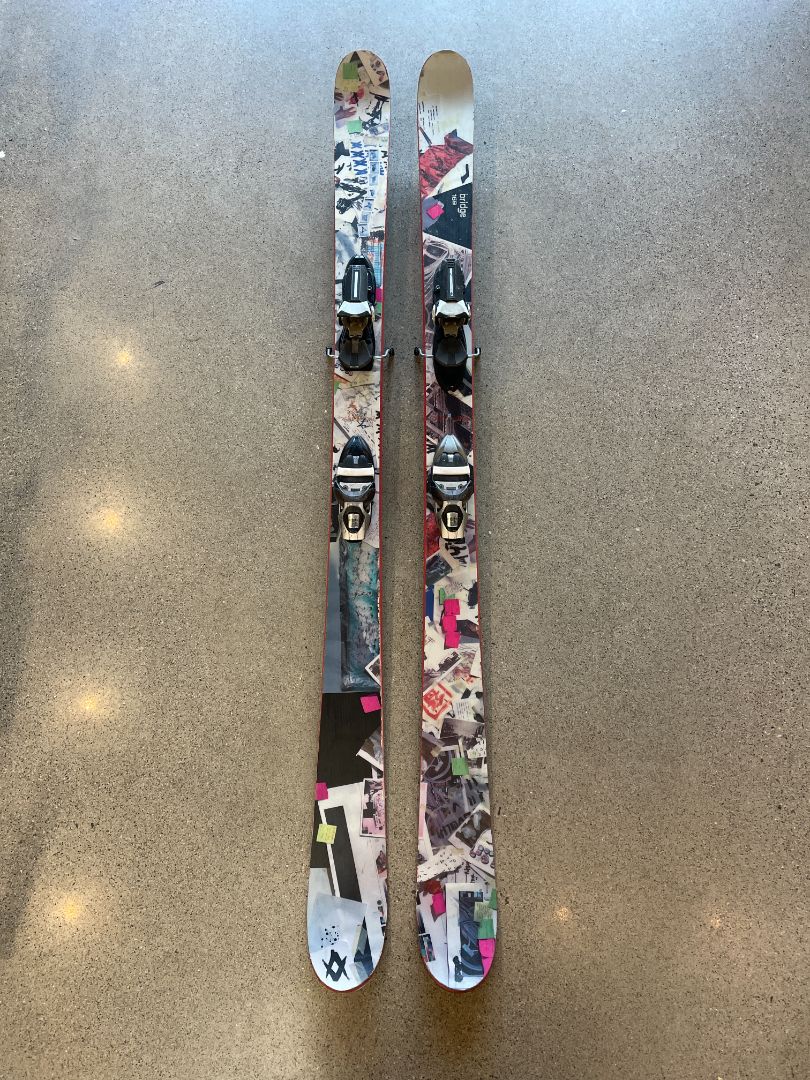 White Volkl Bridge 159, 159 cm