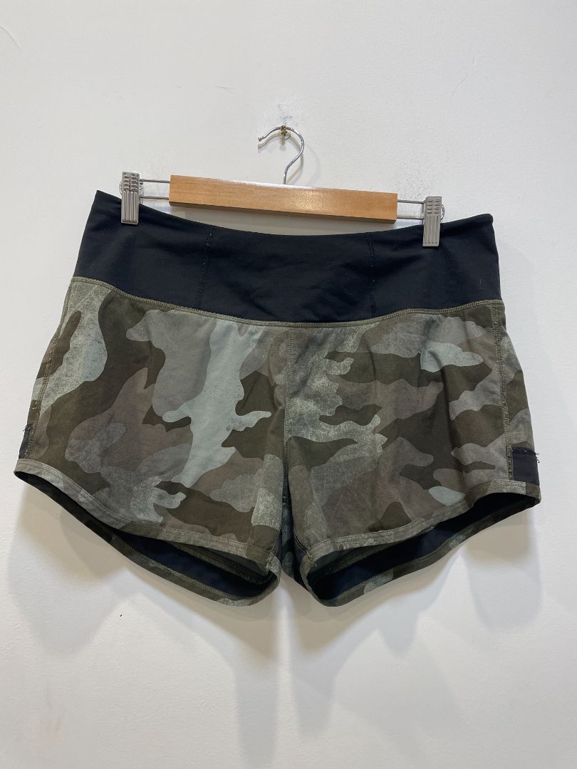 Camo The North Face Running Shorts, Women’s M