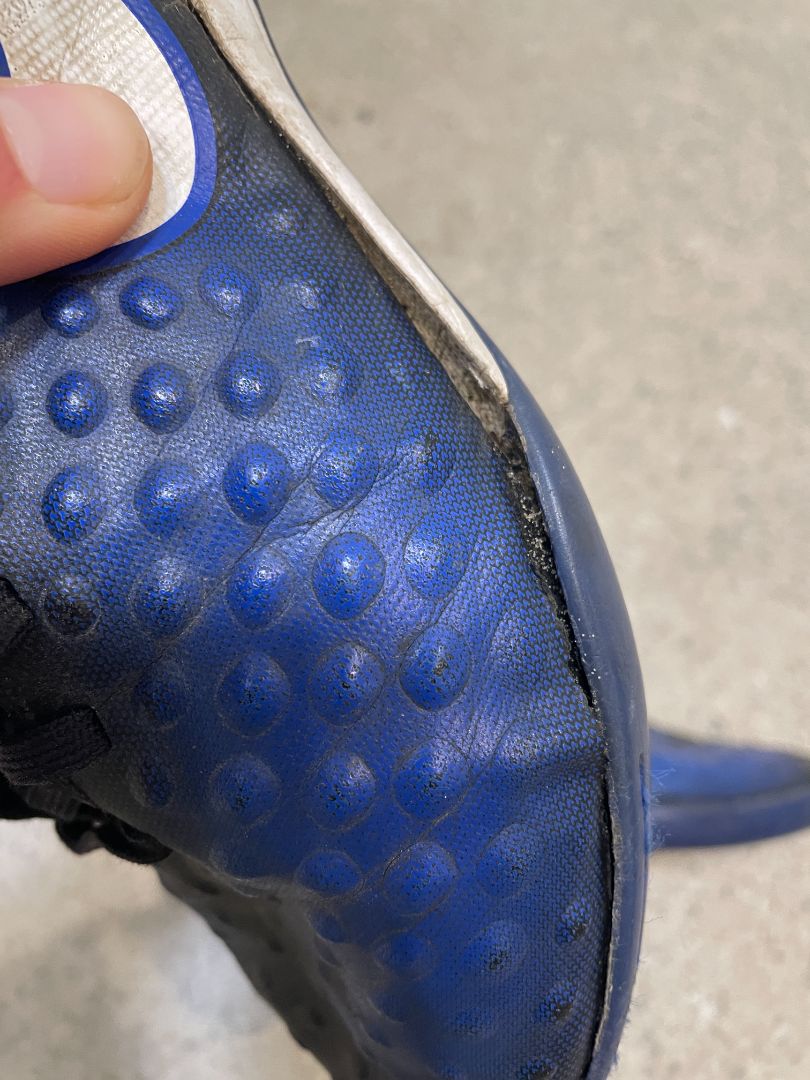 Blue Nike MagistaX IC, EU 37.5