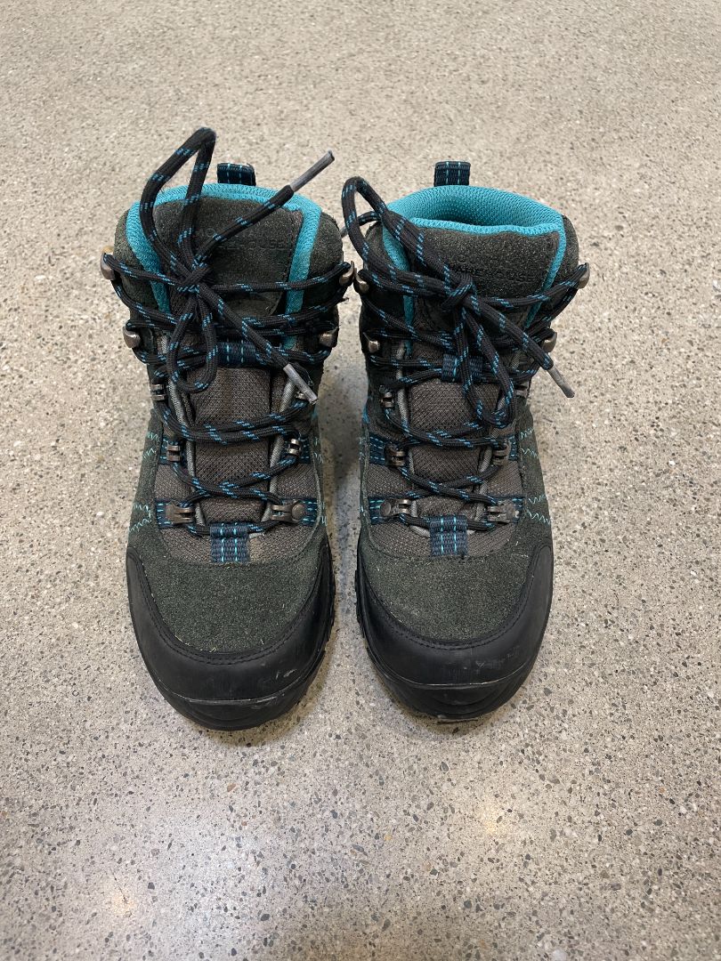 Grey Mountain Warehouse IsoDry hiking boots, EU 33