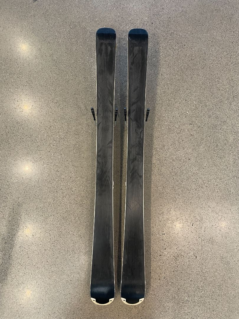 White Völkl Chica, 110cm