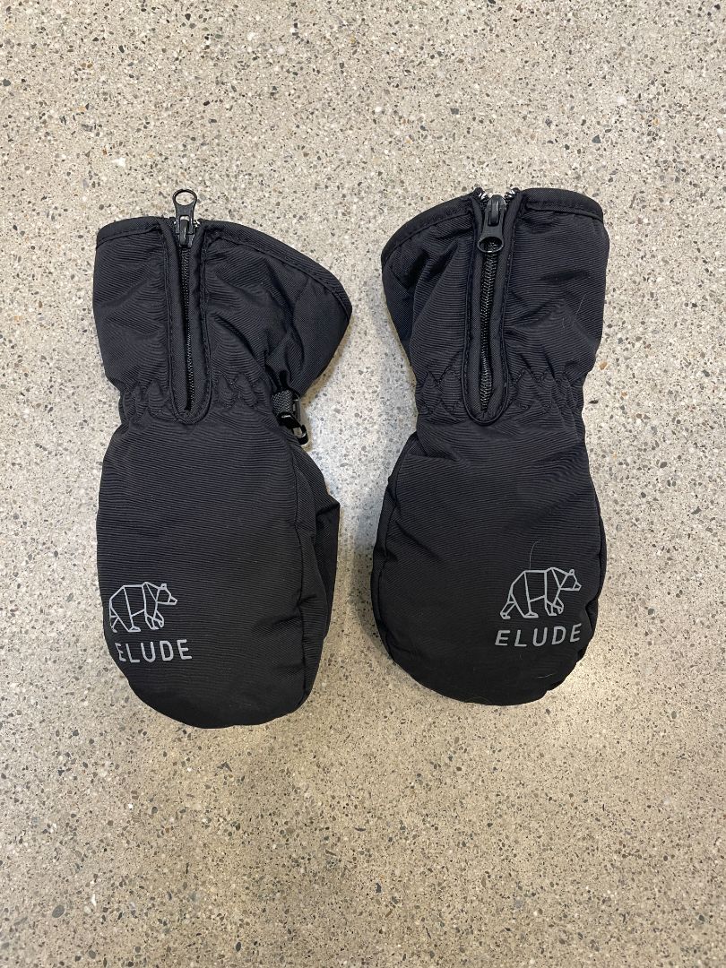 Black Elude Snow Mittens, 8YR