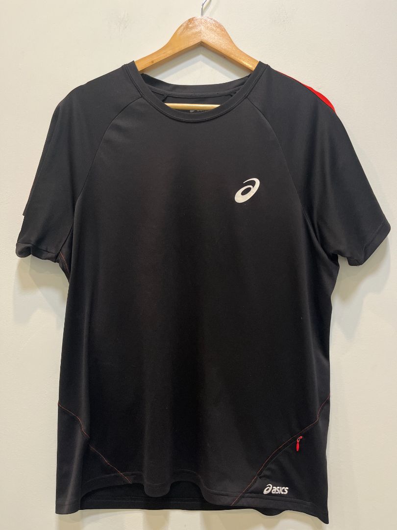 Black / Red ASICS Sports tee, L