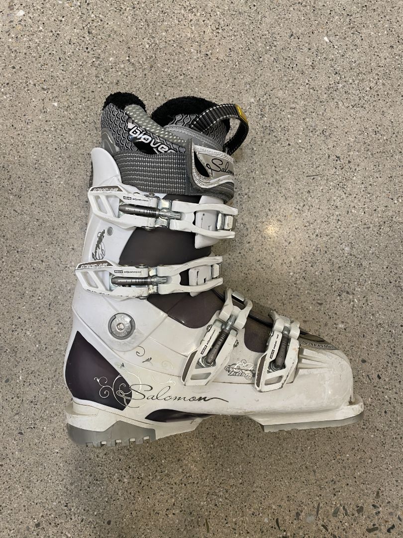 White Salomon Divine 8, 24/24.5