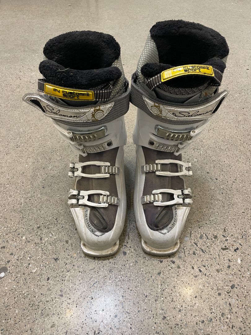 White Salomon Divine 8, 24/24.5