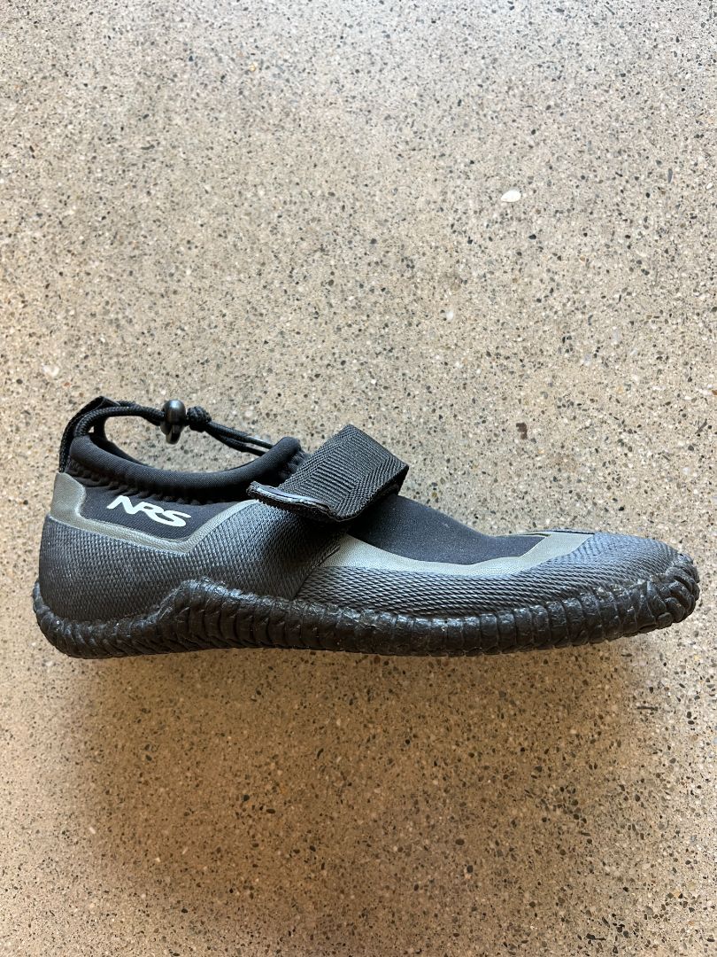 Black NRS Kicker Water Shoes, EU 40