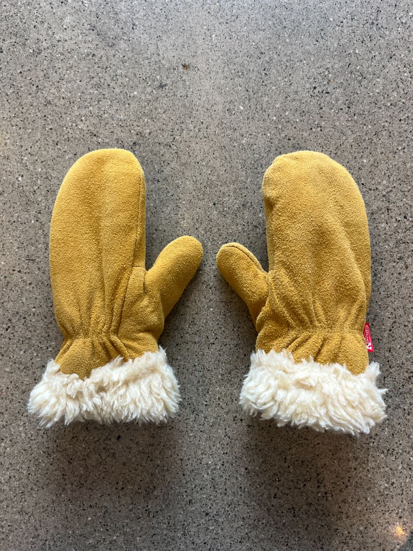 Yellow Kinko Mittens