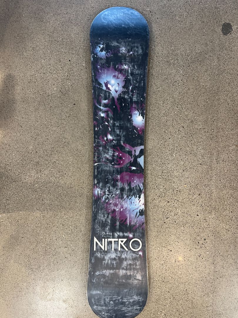 Black Nitro NYX Snowboard, 149 cm