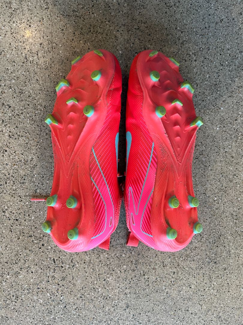 Red Nike Air Zoom Soccer boots, EU 37.5