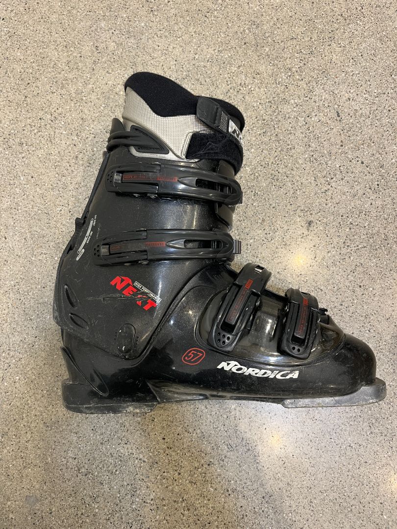 Black Nordica Ski Boots, 28.5 mondo (est)