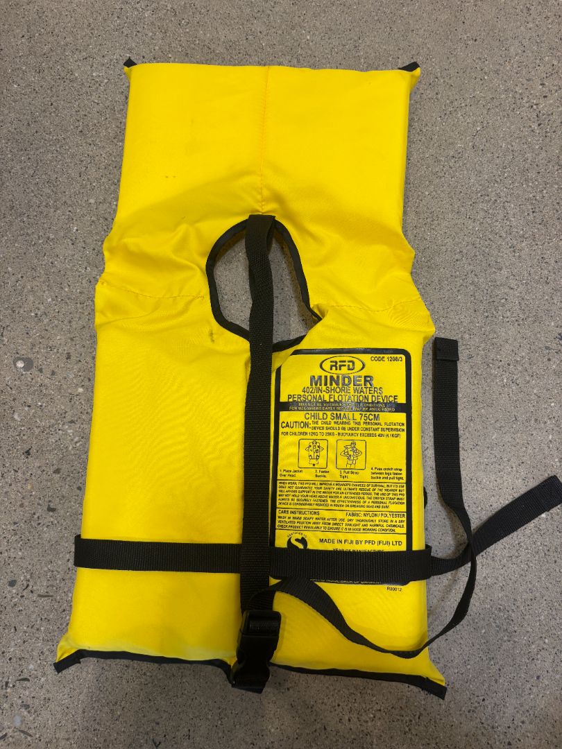 Yellow/Black RFD Kids Lifejacket, Child (15–25 kg)