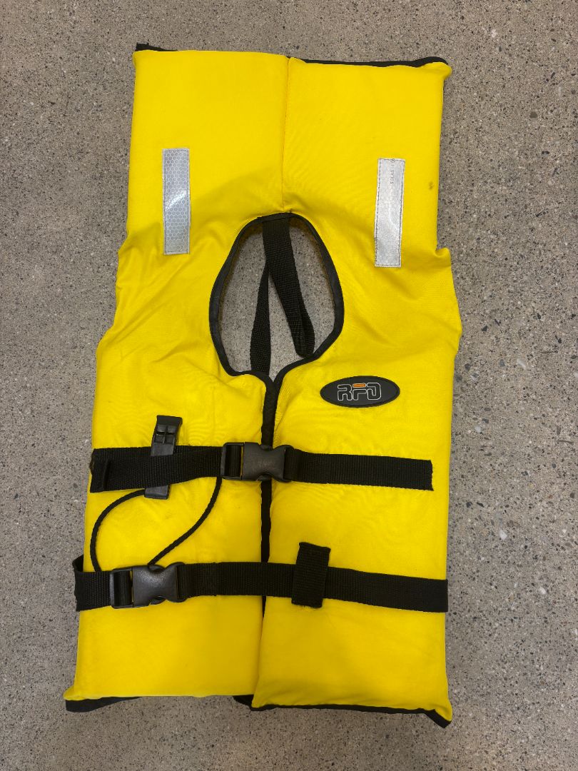 Yellow/Black RFD Kids Lifejacket, Child (15–25 kg)